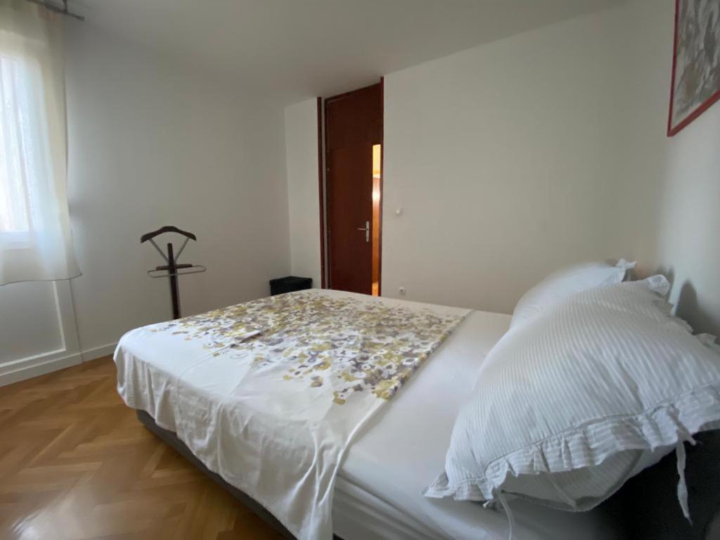 2 Bedroom Apartment/Parking/Market สปลิท ภายนอก รูปภาพ